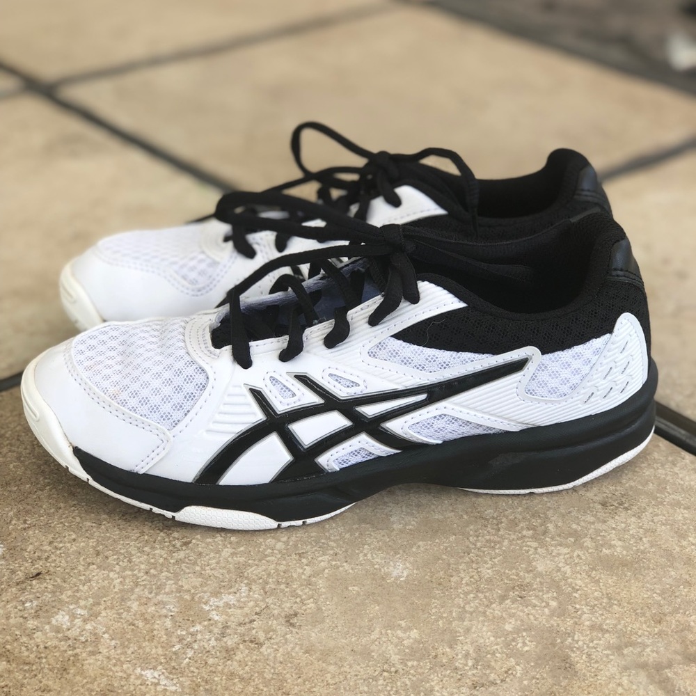 ASICS Upcourt 3 GS Youth Volleyball Shoes, Size 2